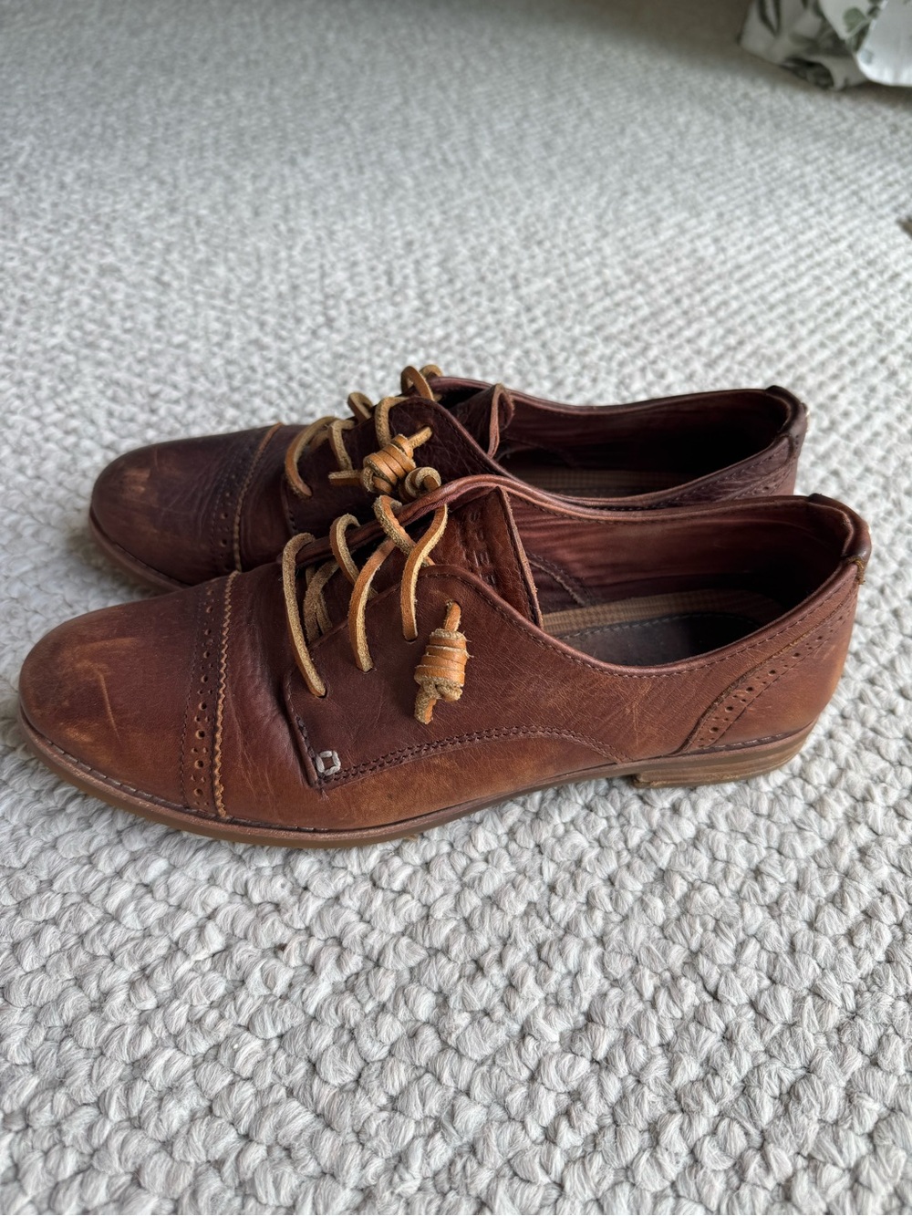 Sperry Oxford Brown Leather Shoes - Picture 2 of 7